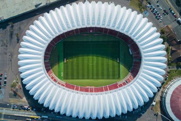 2026年沙特联赛C罗打入职业生涯第900球后标志性庆祝动作